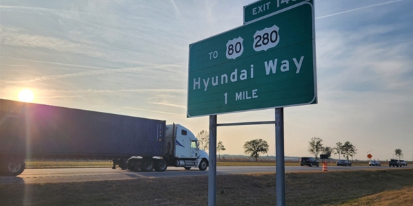 유가 급등에 미국 '빅3' 내연기관차 선회 전략 제동 걸려, 전기차 베팅 현대차에 '청신호' 