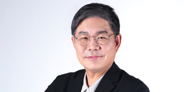 SK케미칼 그린소재사업 '겹호재' 만나, 안재현 친환경 전환 뚝심 빛 본다