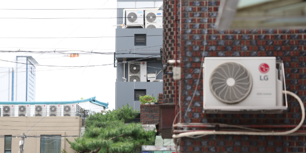 이상 고온 주택에도 피해 준다, 극심한 열에 외벽 갈라지고 바닥재 변형될 우려 커져