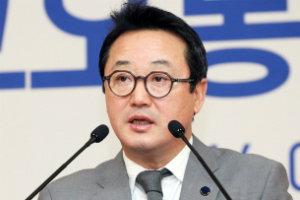 이웅열, 코오롱의 자동차 소재사업 적극 확대