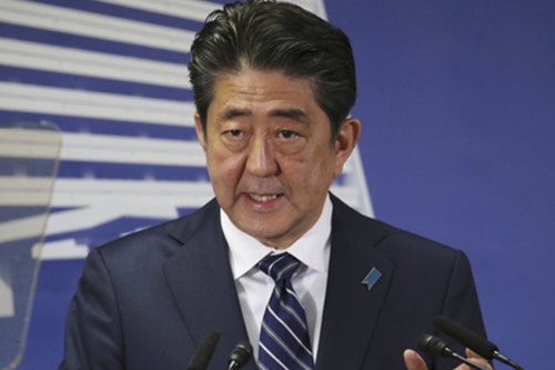 아베 “평창올림픽 참석해 한국에 위안부 합의이행 요청하겠다”