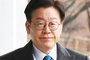 이재명 '친형 강제입원' 직권남용 혐의 기소, 부인 김혜경은 불기소