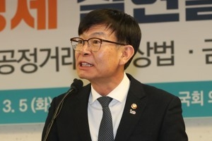 김상조 “기업 지배구조 개편되면 시장가치와 경쟁력 더해져”