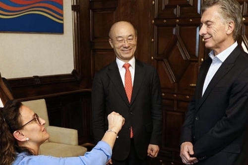 김조원, 아르헨티나 대통령 한국항공우주산업 완제기 수출 협의 