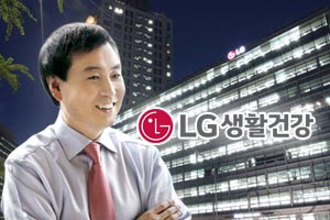 <a href='https://www.businesspost.co.kr/BP?command=article_view&num=282741' class='human_link' style='text-decoration:underline' target='_blank'>차석용</a> LG생활건강 미국 화장품 두드려, 코로나19 진정 뒤 바라봐 