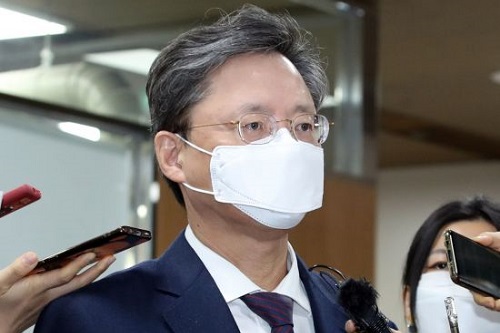 우병우 항소심에서 징역 1년으로 감형, ‘국정농단 묵인’은 무죄