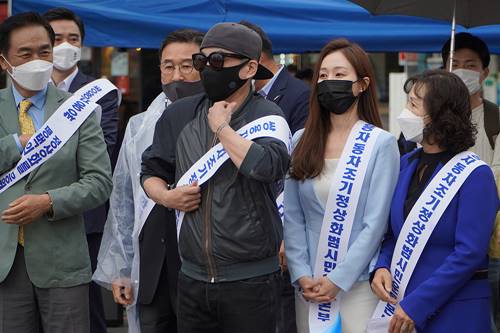 평택시민들, 쌍용차 향한 정부의 지원 촉구하는 서명운동 들어가 