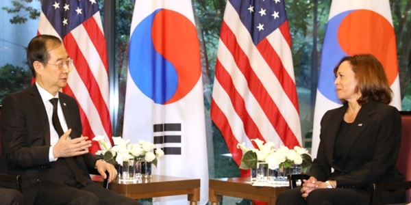 미국 부통령 "미국서 한국 전기차 생산 전까지 보조금 해결방안 모색"