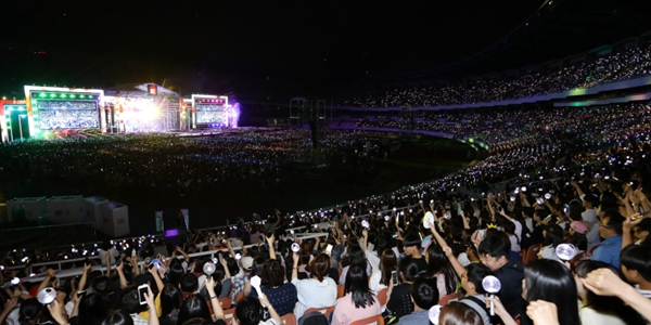 롯데면세점 '패밀리콘서트' 4년 만에 오프라인 개최, 에스파 잇지 참여