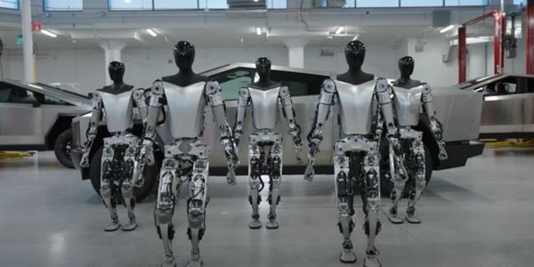 테슬라 인간형 로봇 ‘옵티머스’, AI와 자율주행기술로 보스턴다이내믹스 추격
