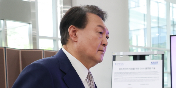 [한국갤럽] 윤석열 지지율 35%, 총선 정부견제론 49% 정부지원론 37%