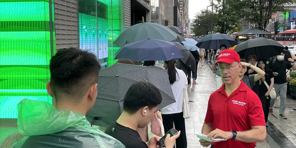 [현장] 미국 버거 3대장 파이브가이즈 맛이 어떻길래, 유튜버 육식맨도 오픈런