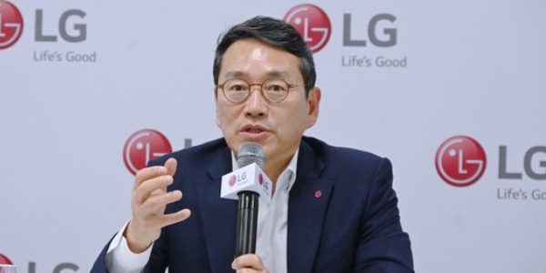 LG전자 경기회복 지연에도 양호한 실적, <a href='https://www.businesspost.co.kr/BP?command=article_view&num=333111' class='human_link' style='text-decoration:underline' target='_blank'>조주완</a> 비상경영 통했다