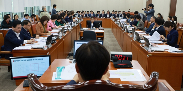 복지위 국감 ‘문재인 케어’ 공방 전망, 교육위 의대 정원 확대 논의 계속