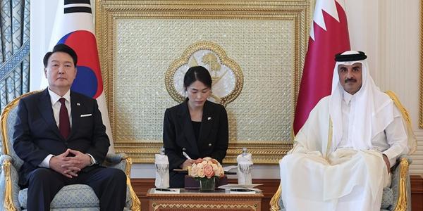 윤석열 카타르 국왕 만나 관계 격상 합의, 5조 규모 LNG선 계약도 체결