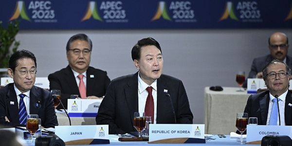 윤석열 APEC서 ‘무탄소연합’ 참여 호소, 국제사회로 외연 확장은 미지수