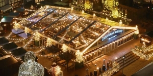 롯데백화점 ‘크리스마스마켓’ 오픈, 7m 높이 대형 글라스하우스 설치