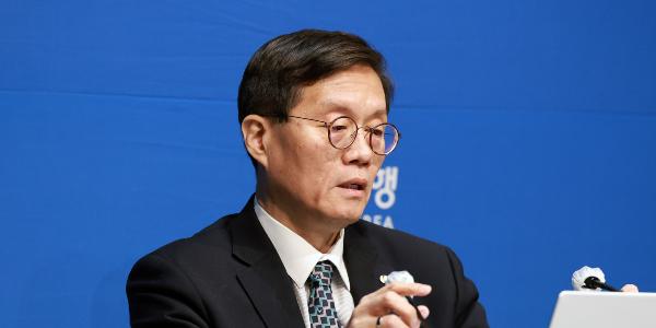 한은 이창용 “태영건설은 위험관리 잘못한 사례, 위기 확산 가능성 적어”