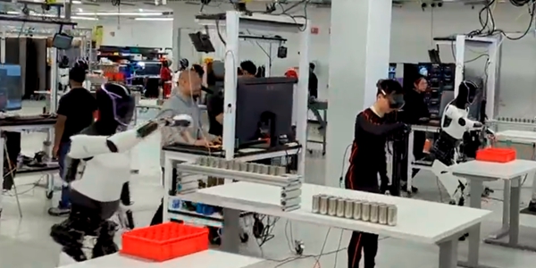 테슬라 공장에 자체개발 인간형 로봇 배치, “2025년부터 외부 판매도 추진”