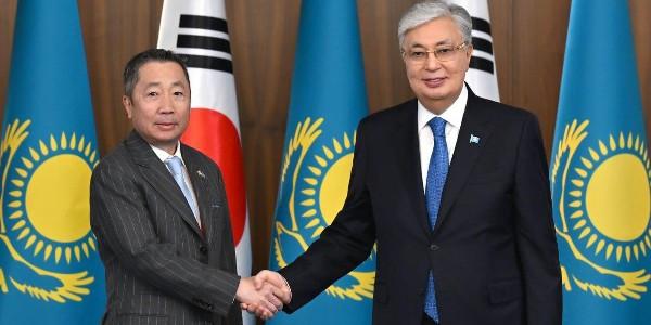 두산그룹 박정원 카자흐스탄 대통령과 별도 면담, 에너지산업 협력 논의