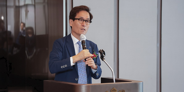 도로공사 민관 손잡고 해외시장 진출 모색, <a href='https://www.businesspost.co.kr/BP?command=article_view&num=362215' class='human_link' style='text-decoration:underline' target='_blank'>함진규</a> “글로벌 경기침체 극복”