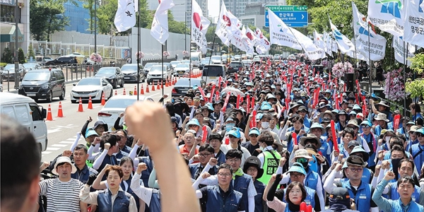 공무원노조 하급공무원 임금인상 요구, "9급 초임이 최저임금과 비슷" 