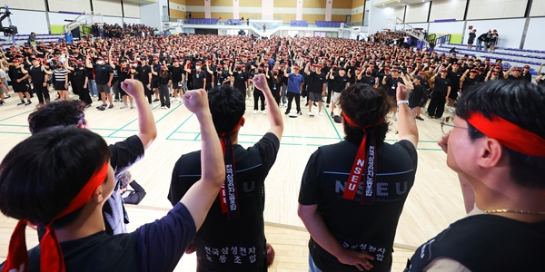 전국삼성전자노조 '사무직 노조'와 합병 제1노조 돼, “장기 준법투쟁으로 전환”