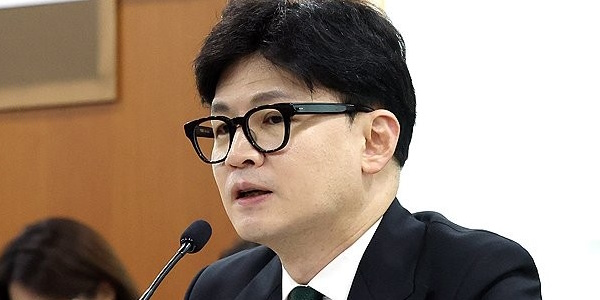 한동훈 한국거래소 찾아 금투세 폐지 의지 보여, “개인투자자 보호할 것”