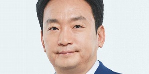 KBS 이사회 사장 후보로 박장범 앵커 제청, 노조 "여권 추천 이사 7명 정당성 없어 무효"