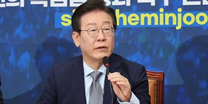 <a href='https://www.businesspost.co.kr/BP?command=article_view&num=357449' class='human_link' style='text-decoration:underline' target='_blank'>이재명</a> 장고 끝 금투세 폐지로 ‘개미투자자’ 안아, 집권 위한 ‘안정감’ 보이기