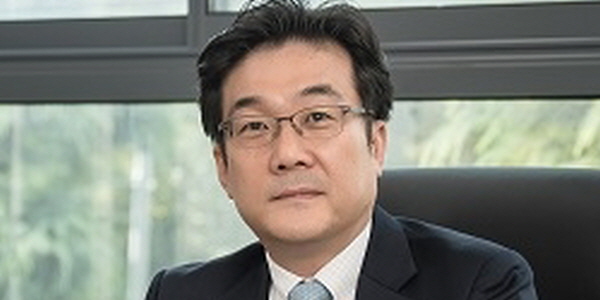 씨에스윈드 해상풍력 갈 길 험난, 방성훈 미국 육상풍력에 매출 3조 복귀 달렸다