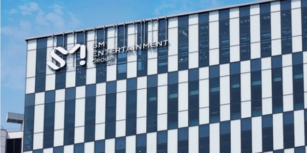 한화투자 "SM엔터 올해부터 수익성 상승 전망, 국내 신인 보이그룹 데뷔"