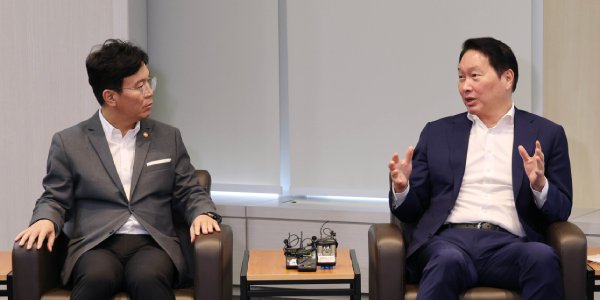 [노란봉투법 대혼란③] SK그룹 최태원 벼르는 노조에 '초긴장', 수만개 하청 파업 땐 주력사업 타격 불가피 