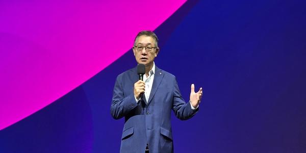 LGCNS AX사업 '피지컬 AI로봇'으로 확장, 현신균 5년 만에 영업이익 배로 늘린다