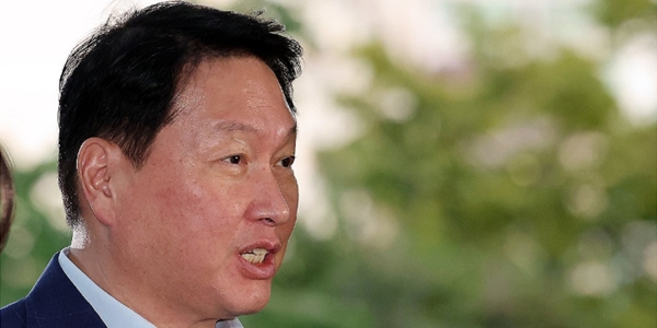 최태원 2025년 SK에서 보수 35억 수령, SK하이닉스 보수 합하면 82.5억