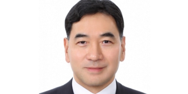 SC제일은행 400만 이용자 핀테크와 맞손, <a href='https://www.businesspost.co.kr/BP?command=article_view&num=416798' class='human_link' style='text-decoration:underline' target='_blank'>이광희</a> '임베디드 금융'으로 고객 늘린다