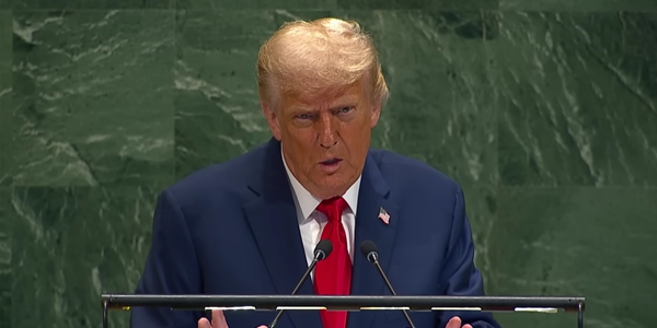 석탄은 깨끗하고 풍력발전은 고래 죽인다고  트럼프 올해도  반기후  행보 이어지나