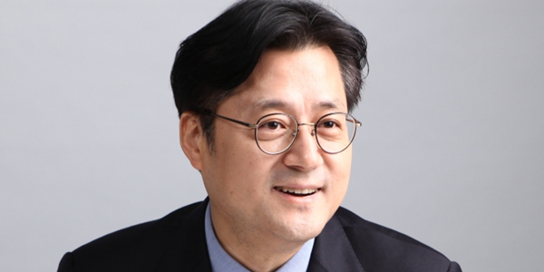 청와대 정무수석에 전 민주당 원내대표 홍익표, 우상호 사의로 후임 인선