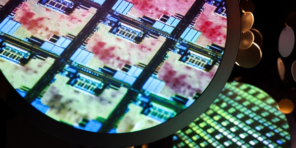 애플 TSMC에서 반도체 특혜 공급 받기 멈추나, 삼성전자 스마트폰과 파운드리 '이중 수혜' 기대