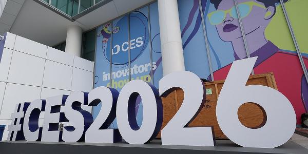 AI에 꽂힌 글로벌 유통기업 일제히 CES에, 뒤쳐진 국내 업계 추격 '잰걸음'