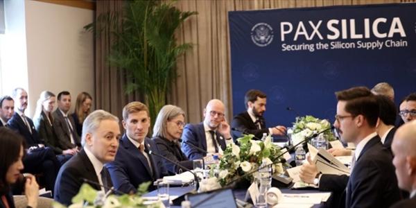 '한국 참여' 미국 반도체 공급망 동맹에 UAE와 카타르 합류 예정, 