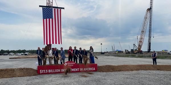 겨울 난방 수요에도 아시아 LNG 가격 20개월 만에 최저, 미국발 공급 영향 