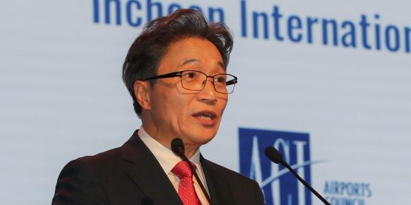 인천공항공사 이학재 지선 출마설, 공공기관 통합 앞두고 리더십 흔들려