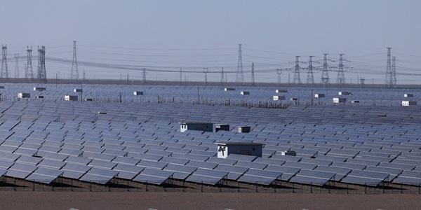 중국 태양광 패널 업계 수익성 개선 어려워져, 은 가격 상승에 '설상가상'