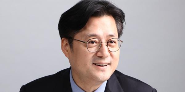 청와대 정무수석에 전 민주당 원내대표 홍익표, 우상호 사의로 후임 인선