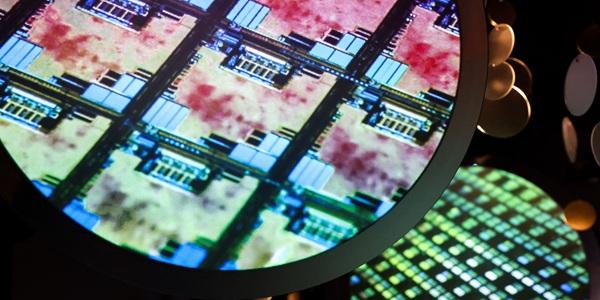 애플 TSMC에서 반도체 공급 특혜 멈추나, 삼성전자 스마트폰과 파운드리 '이중 수혜' 기대