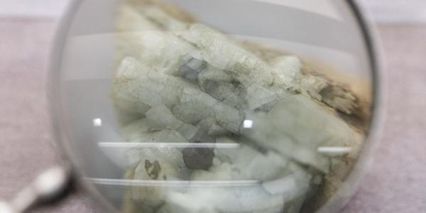 세계 갈륨 텅스텐 가격 중·일 갈등으로 24년만에 최고치, 재고 확보 경쟁