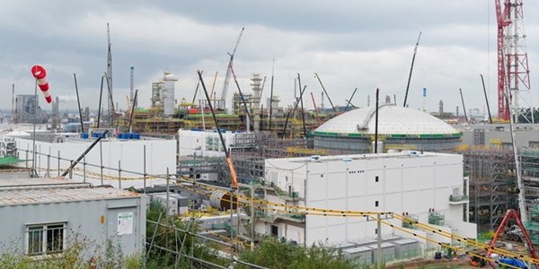 에쓰오일 중동 불안에도 모회사 기반 원유 조달 '든든', '샤힌 프로젝트' 완공 위한 재무 부담 덜어