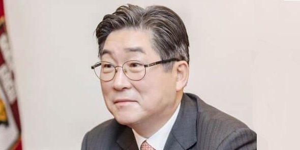 노동고용 전문가로 경영자형 총장, AI와 인간지능 조화 구현을 대학 정체성으로 [2026년]