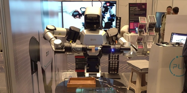 세계 AI 로봇 시장 2035년 1조 달러로 성장 전망, 투자은행 